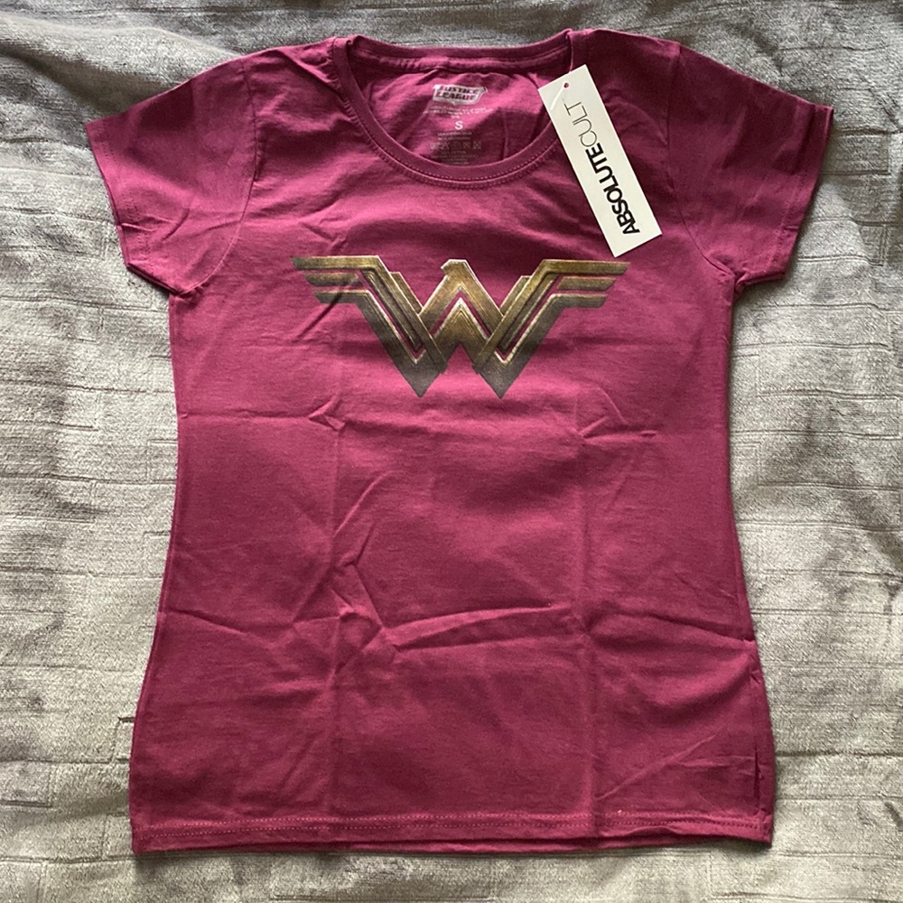 NWT Wonder Woman T-shirt
